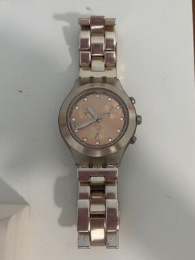 NEW Swatch Rose Gold Watch NEEDS TO SELL ASAP